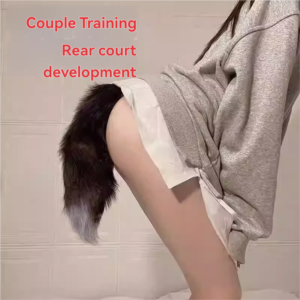 Novice entry-level butt plug goes out for a long time wearing a female fox tail adult flirting sex girlfriend backyard toy